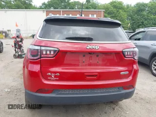2018 Jeep Compass Latitude с VIN 3C4NJDBBXJT270575, выставлен на аукционе IAAI как лот 42436369 с пробегом 90 311 миль миль и . История ставок и продаж доступна на DreamBid. Изображение 16.