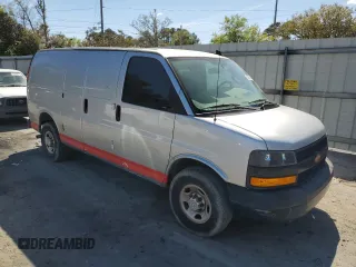 2018 Chevrolet Express Cargo with VIN 1GCWGAFP3J1318769, listed as a Copart auction lot 50991335 with 147,260 mi miles and Clean title. Bid and sale history available at DreamBid. Image 4.