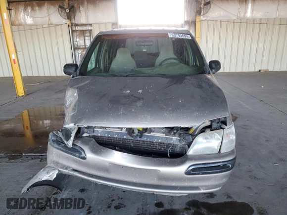 2000 Chevrolet Venture Plus 1SB Pkg with VIN 1GNDU03E2YD335544, listed as a Copart auction lot 83793694 with 179,904 mi miles and Salvage Title. Bid and sale history available at carsss.com. Image 5.