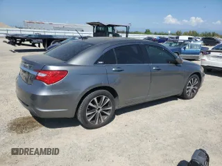 2013 Chrysler 200 Limited with VIN 1C3CCBCG0DN595339, listed as a Copart auction lot 53139975 with 145,842 mi miles and Clean Title. Bid and sale history available at carsss.com. Image 3.