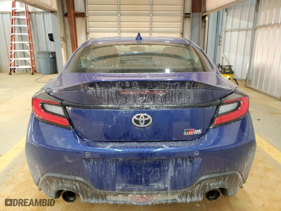 2024 Toyota GR86 Premium with VIN JF1ZNBE19R8758123, listed as a Copart auction lot 41873345 with 17,662 mi miles and Salvage Title. Bid and sale history available at carsss.com. Image 6.