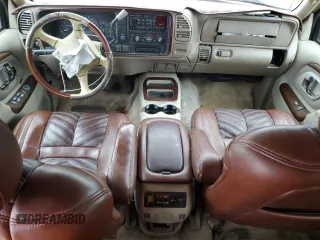 2000 Cadillac Escalade z VIN 1GYEK63R9YR218680, wystawiony jako Copart lot #87393204 z przebiegiem 295 494 mil mil oraz Szkoda całkowita • Salvage title. Historia ofert i sprzedaży dostępna na DreamBid. Obrazek 8.
