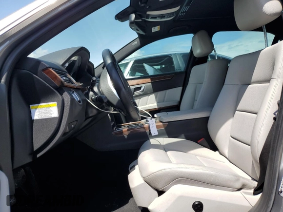 2013 Mercedes-Benz E 350 Luxury with VIN WDDHF5KB2DA735971, listed as a Copart auction lot 50551735 with 67,566 mi miles and Salvage Title. Bid and sale history available at DreamBid. Image 7.