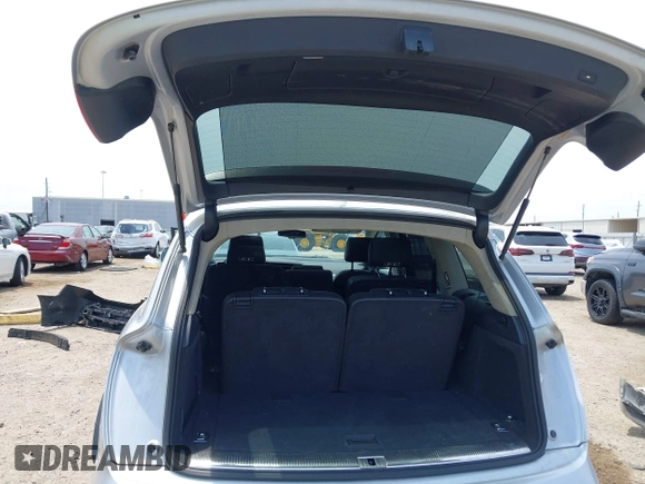 2010 Audi Q7 with VIN WA1DVAFEXAD003424, listed as a IAAI auction lot 42282789 with 131,459 mi miles and . Bid and sale history available at DreamBid. Image 17.