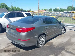 2015 Kia Optima LX z VIN 5XXGM4A7XFG508280, wystawiony jako IAAI lot #42116240 z przebiegiem 221 269 mil mil oraz . Historia ofert i sprzedaży dostępna na DreamBid. Obrazek 4.