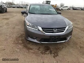 2015 Honda Accord Sedan EX-L with VIN 1HGCR3F84FA025280, listed as a Copart auction lot 52599525 with 121,853 mi miles and Clean Title. Bid and sale history available at carsss.com. Image 13.