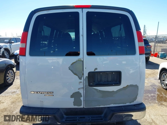 2012 Chevrolet Express Passenger 1LT с VIN 1GAZG1FG1C1140935, выставлен на аукционе IAAI как лот 40887987 с пробегом 362 780 миль миль и . История ставок и продаж доступна на DreamBid. Изображение 16.