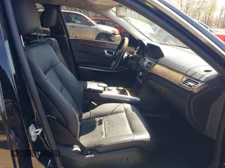 2014 Mercedes-Benz E 350 Sport z VIN WDDHF5KB0EA894960, wystawiony jako IAAI lot #41962833 z przebiegiem 157 672 mil mil oraz . Historia ofert i sprzedaży dostępna na DreamBid. Obrazek 5.
