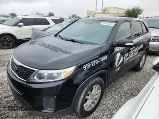 2014 Kia Sorento LX z VIN 5XYKT3A61EG537739, wystawiony jako Copart lot #58346245 z przebiegiem 208 580 mil mil oraz Tytuł czysty. Historia ofert i sprzedaży dostępna na DreamBid. Obrazek 1.