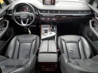 2018 Audi Q7 Premium with VIN WA1AAAF73JD005919, listed as a Copart auction lot 49045645 with 132,236 mi miles and Clean title. Bid and sale history available at DreamBid. Image 8.