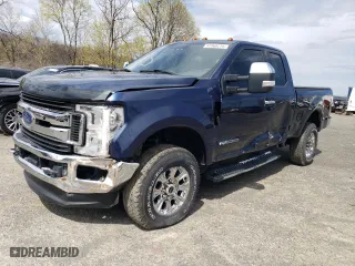 2019 Ford Super Duty F-250 SRW XL with VIN 1FT7X2BT2KEG35806, listed as a Copart auction lot 51968215 with 29,233 mi miles and Salvage Title. Bid and sale history available at carsss.com. Image 1.