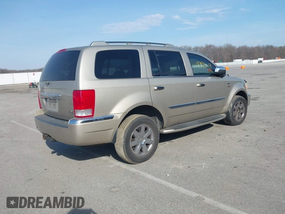 2008 Chrysler Aspen Limited z VIN 1A8HW58228F122526, wystawiony jako IAAI lot #41899668 z przebiegiem 300 288 mil mil oraz . Historia ofert i sprzedaży dostępna na DreamBid. Obrazek 4.