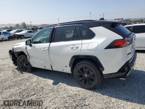 2022 Toyota RAV4 Hybrid XSE с VIN 4T3E6RFV6NU086056, выставлен на аукционе Copart как лот 60143275 с пробегом 37 948 миль миль и Списание • Salvage title. История ставок и продаж доступна на DreamBid. Изображение 2.