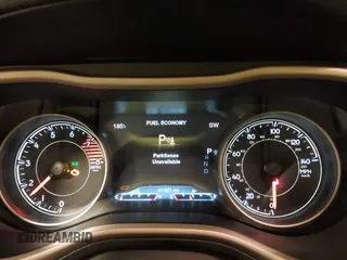 2018 Jeep Cherokee Limited with VIN 1C4PJMDX0JD617273, listed as a IAAI auction lot 41371684 with 91,821 mi miles. Bid and sale history available at carsss.com. Image 7.