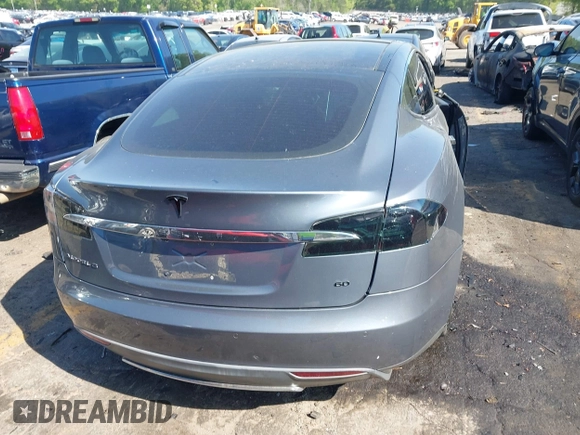 2014 Tesla Model S 60 с VIN 5YJSA1S12EFP41227, выставлен на аукционе IAAI как лот 42027457 с пробегом 81 665 миль миль и . История ставок и продаж доступна на DreamBid. Изображение 16.