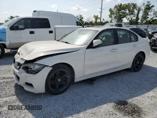 2013 BMW 3 Series 320i z VIN WBA3B1C57DK128974, wystawiony jako Copart lot #58858745 z przebiegiem Nie podano mil oraz Czysty tytuł • Clean title. Historia ofert i sprzedaży dostępna na DreamBid. Obrazek 1.