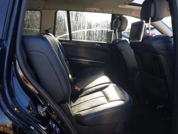 2011 Mercedes-Benz GL-Class GL 450 with VIN 4JGBF7BE6BA628596, listed as a IAAI auction lot 41737405 with 166,040 mi miles. Bid and sale history available at carsss.com. Image 8.