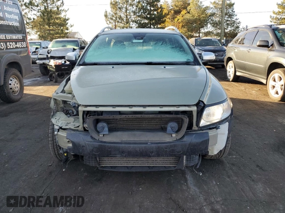 2009 Volvo V50 2.5T R-Design with VIN YV1MJ672692461823, listed as a Copart auction lot 78099044 with 110,331 mi miles and Salvage Title. Bid and sale history available at carsss.com. Image 5.