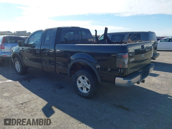 2004 Ford F-150 XLT with VIN 1FTPX14514NB06309, listed as a IAAI auction lot 41202327 with 196,861 mi miles. Bid and sale history available at carsss.com. Image 3.