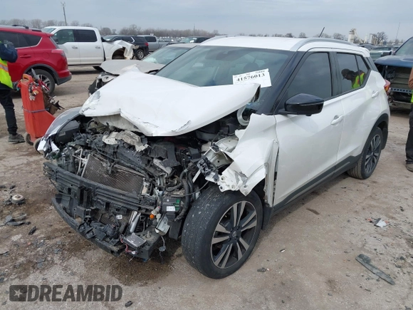 2020 Nissan Kicks SR with VIN 3N1CP5DV1LL556436, listed as a IAAI auction lot 41576013 with 97,953 mi miles. Bid and sale history available at carsss.com. Image 17.