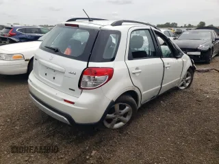2007 Suzuki SX4 with VIN JS2YB413775105036, listed as a Copart auction lot 61984964 with 0 mi miles and Salvage Title. Bid and sale history available at carsss.com. Image 3.