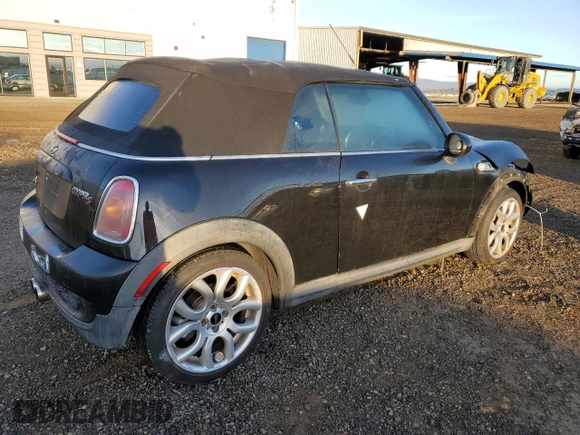 2010 MINI Convertible S с VIN WMWMS3C55ATY09477, выставлен на аукционе Copart как лот 78481974 с пробегом 102 954 миль миль и Списание • Salvage title. История ставок и продаж доступна на DreamBid. Изображение 3.