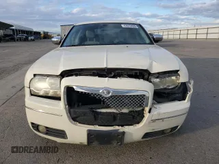 2006 Chrysler 300 Touring with VIN 2C3KK53G96H365178, listed as a Copart auction lot 43570425 with 206,552 mi miles and Salvage Title. Bid and sale history available at carsss.com. Image 5.