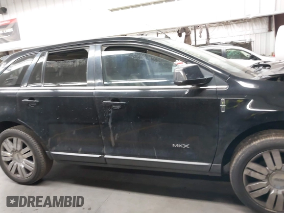 2008 Lincoln MKX with VIN 2LMDU68C08BJ30135, listed as a IAAI auction lot 42684343 with 159,520 mi miles and . Bid and sale history available at DreamBid. Image 13.