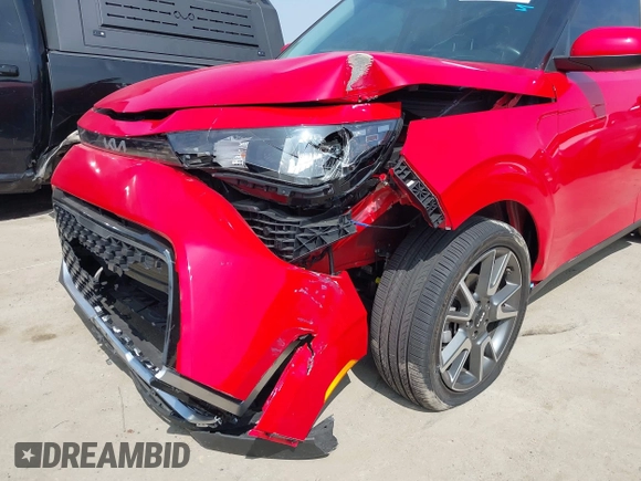 2024 Kia Soul EX with VIN KNDJ33AU3R7219988, listed as a IAAI auction lot 41979436 with 7,514 mi miles. Bid and sale history available at carsss.com. Image 6.