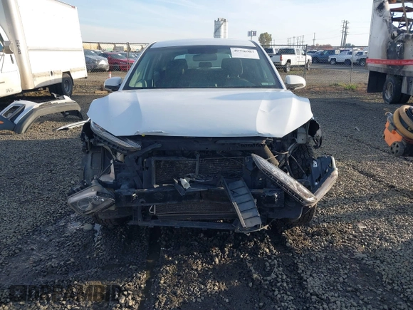 2018 Hyundai Kona SE with VIN KM8K1CAA3JU094976, listed as a IAAI auction lot 40796987 with 128,592 mi miles. Bid and sale history available at carsss.com. Image 13.