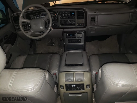 2002 GMC Yukon XL Denali with VIN 1GKFK66U92J249917, listed as a Copart auction lot 45907825 with 224,824 mi miles and Salvage Title. Bid and sale history available at carsss.com. Image 8.