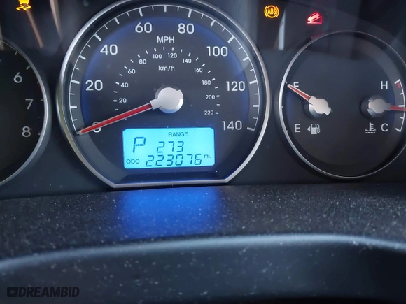 2012 Hyundai Santa Fe Limited with VIN 5XYZK3AB2CG104071, listed as a IAAI auction lot 41237756 with 223,076 mi miles. Bid and sale history available at carsss.com. Image 15.
