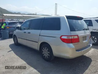 2006 Honda Odyssey LX with VIN 5FNRL38216B123807, listed as a IAAI auction lot 42093313 with 182,783 mi miles. Bid and sale history available at carsss.com. Image 3.