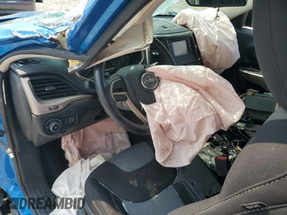 2018 Jeep Cherokee Latitude z VIN 1C4PJMCB0JD607736, wystawiony jako Copart lot #58635835 z przebiegiem Nie podano mil oraz Szkoda całkowita • Salvage title. Historia ofert i sprzedaży dostępna na DreamBid. Obrazek 8.