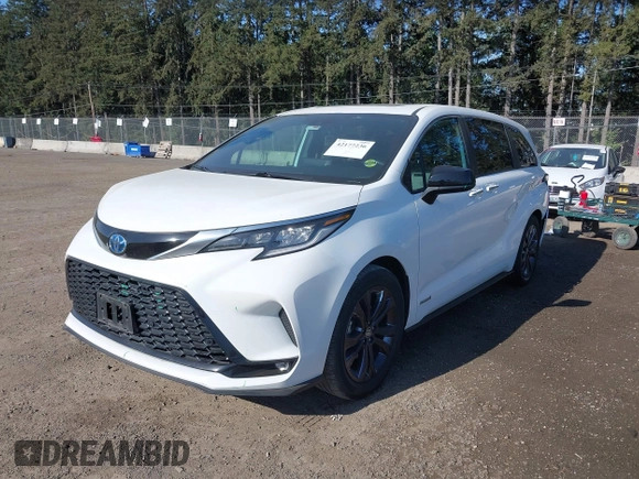 2021 Toyota Sienna XSE with VIN 5TDXRKEC9MS004991, listed as a IAAI auction lot 42177236 with 123,736 mi miles and . Bid and sale history available at DreamBid. Image 17.