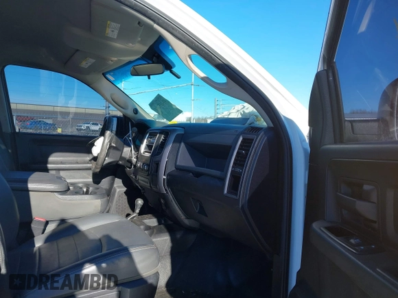 2014 Ram 2500 Tradesman with VIN 3C6TR5HT4EG243352, listed as a IAAI auction lot 41405714 with 232,346 mi miles. Bid and sale history available at carsss.com. Image 5.