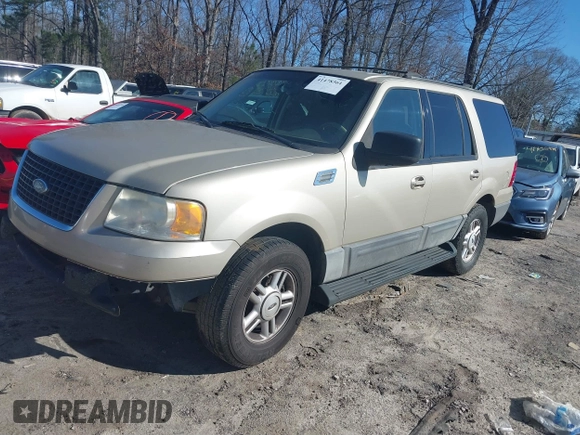 2004 Ford Expedition Special Service with VIN 1FMRU15WX4LB90730, listed as a IAAI auction lot 41478361 with 273,240 mi miles. Bid and sale history available at carsss.com. Image 2.