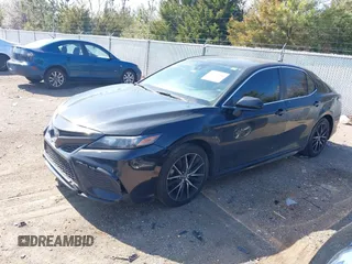 2021 Toyota Camry SE Nightshade with VIN 4T1G11AK1MU579561, listed as a IAAI auction lot 41674956 with 114,648 mi miles. Bid and sale history available at carsss.com. Image 16.