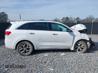 2018 Kia Sorento SX Limited z VIN 5XYPK4A57JG380752, wystawiony jako IAAI lot #41295334 z przebiegiem 45 015 mil mil oraz . Historia ofert i sprzedaży dostępna na DreamBid. Obrazek 14.