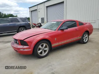 2008 Ford Mustang Deluxe z VIN 1ZVHT80N285190836, wystawiony jako Copart lot #54703875 z przebiegiem 163 736 mil mil oraz Szkoda całkowita • Salvage title. Historia ofert i sprzedaży dostępna na DreamBid. Obrazek 1.