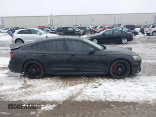2021 Audi RS 5 Sportback z VIN WUAAWCF50MA904151, wystawiony jako IAAI lot #41172600 z przebiegiem 34 684 mil mil oraz . Historia ofert i sprzedaży dostępna na DreamBid. Obrazek 13.