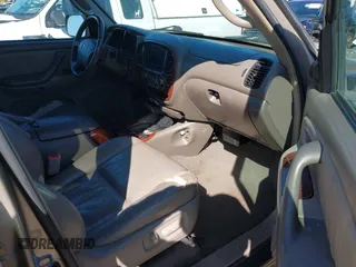 2005 Toyota Sequoia Limited with VIN 5TDZT38A05S252493, listed as a IAAI auction lot 41637977 with 244,217 mi miles and . Bid and sale history available at DreamBid. Image 5.