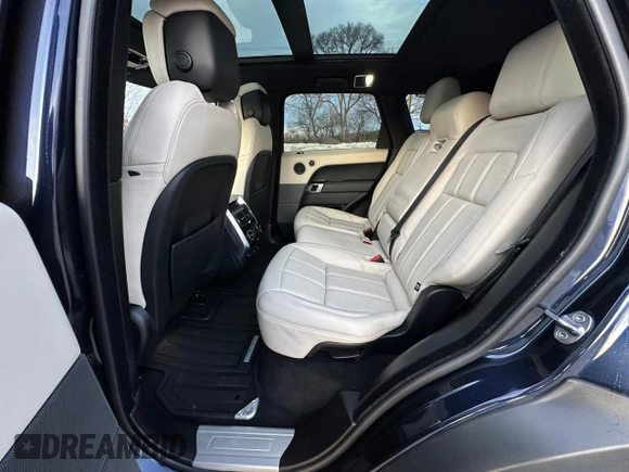 2019 Land Rover Range Rover Sport HSE Dynamic with VIN SALWV2SV2KA837855, listed as a Copart auction lot 53833675 with 124,107 mi miles and Clean Title. Bid and sale history available at carsss.com. Image 14.