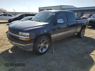 1999 Chevrolet Silverado 1500 LS with VIN 2GCEK19T8X1111767, listed as a Copart auction lot 49091305 with 210,187 mi miles and Clean Title. Bid and sale history available at carsss.com. Image 1.