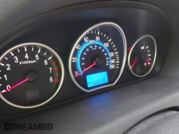 2008 Hyundai Veracruz GLS with VIN KM8NU13CX8U034422, listed as a IAAI auction lot 42327575 with 162,310 mi miles and . Bid and sale history available at DreamBid. Image 7.