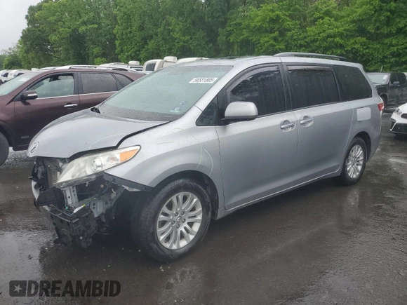 2017 Toyota Sienna XLE Auto Access Seat z VIN 5TDYZ3DC8HS848456, wystawiony jako Copart lot #56531805 z przebiegiem 115 716 mil mil oraz Szkoda całkowita • Salvage title. Historia ofert i sprzedaży dostępna na DreamBid. Obrazek 1.