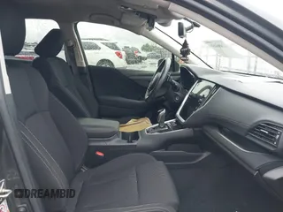 2020 Subaru Legacy Premium z VIN 4S3BWAC63L3017567, wystawiony jako IAAI lot #41899451 z przebiegiem 49 588 mil mil oraz . Historia ofert i sprzedaży dostępna na DreamBid. Obrazek 5.