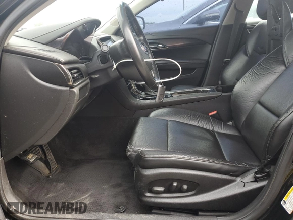 2014 Cadillac ATS Standard RWD z VIN 1G6AA5RA2E0135680, wystawiony jako Copart lot #58816355 z przebiegiem 168 700 mil mil oraz Tytuł czysty. Historia ofert i sprzedaży dostępna na DreamBid. Obrazek 7.