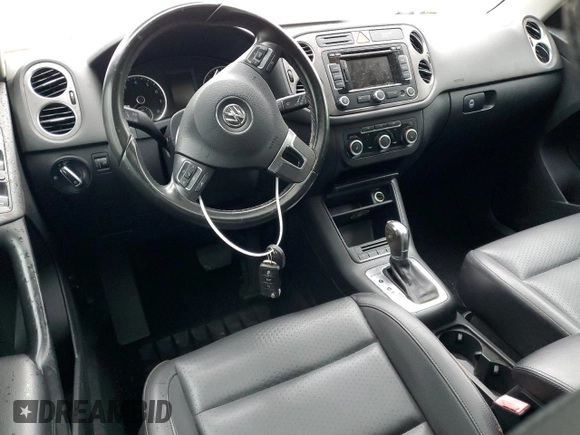 2011 Volkswagen Tiguan SEL with VIN WVGBV7AX1BW552486, listed as a Copart auction lot 58089605 with Not provided miles and Salvage title. Bid and sale history available at DreamBid. Image 8.