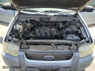2002 Ford Escape XLT with VIN 1FMCU03152KC58829, listed as a Copart auction lot 61541644 with 0 mi miles and Clean Title. Bid and sale history available at carsss.com. Image 12.